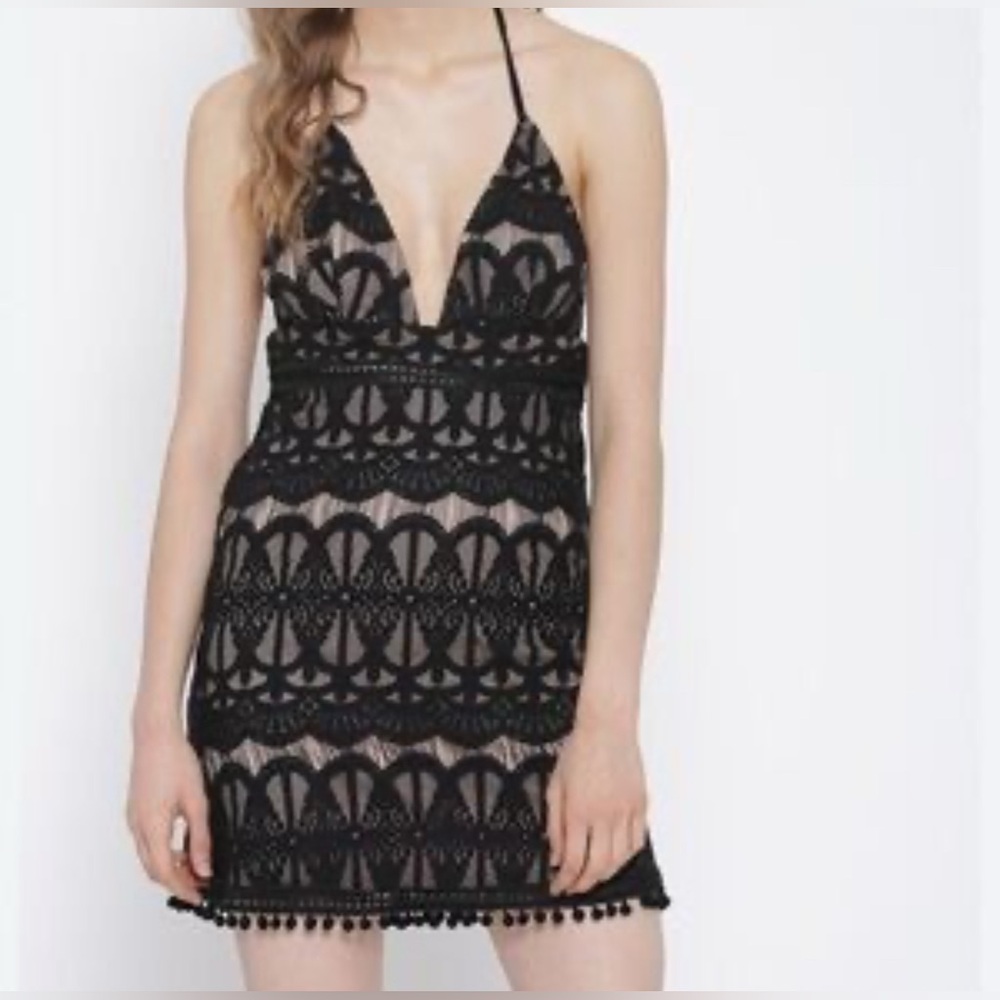 Forever 21 Black Lace Backless Halter Dress Size Small